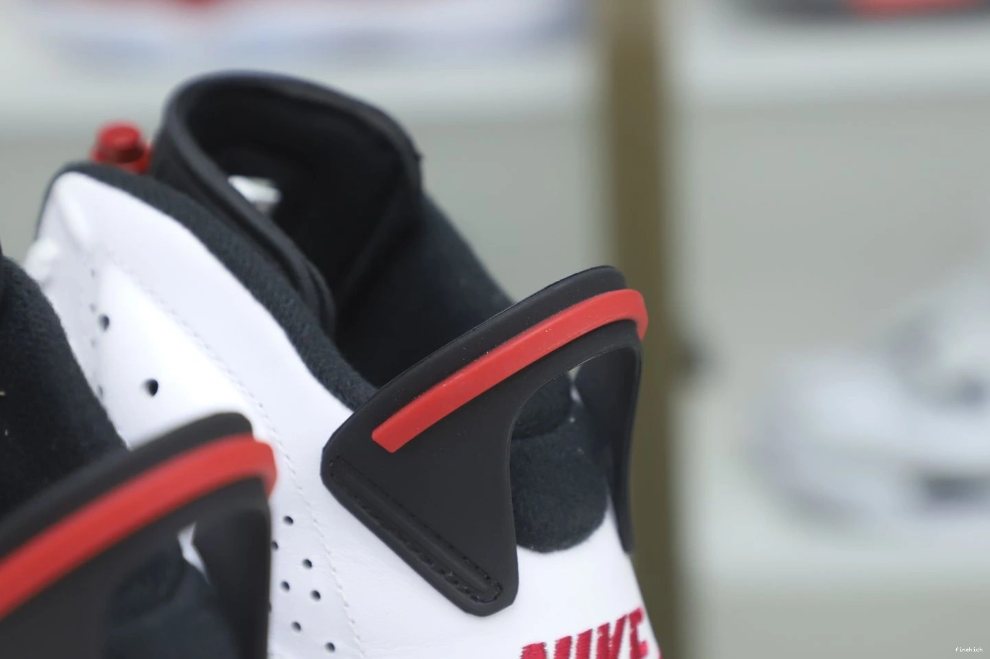 6 'CARMINE' AIR JORDAN 2021 OG RETRO 0822